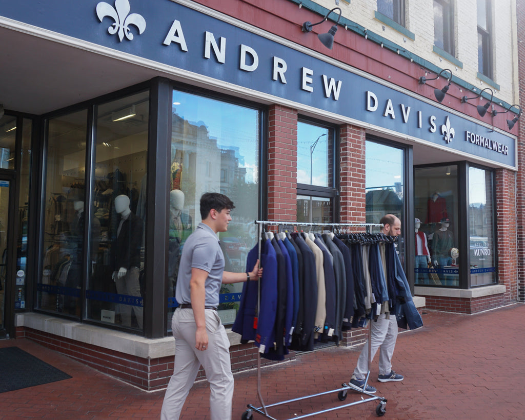 Andrew Davis Donates Professional Attire to IU Kelley School of Business